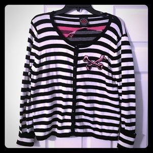 Final price too Fast Striped   skull sweater